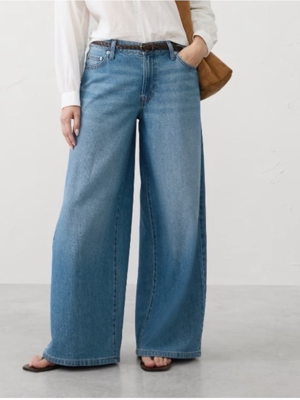Banana Republic Wide Leg Mid Rise Baggy Jeans Women’s 30/10 NWT